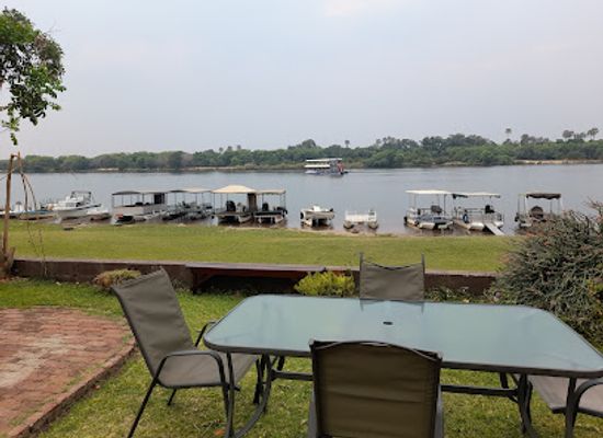 angola/zambezi-basin/bar/zambezi-river-cruise
