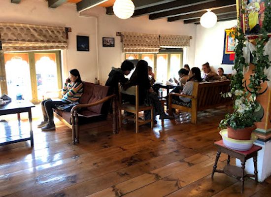 bhutan/bumthang-valley/bar/cafe-perk
