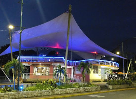 ecuador/tena/bar/nomada-resto-bar