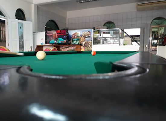 suriname/paramaribo-district/bar/de-spot