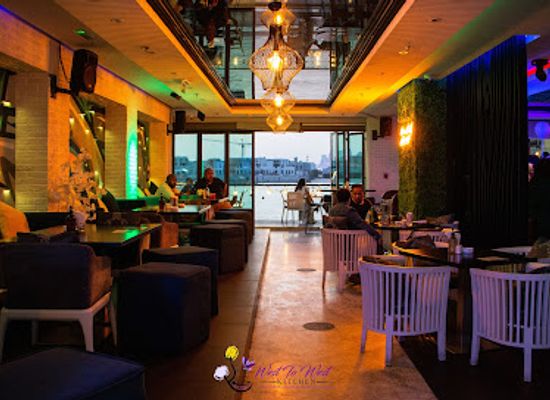united-arab-emirates/abu-dhabi-region/bar/atlon-bar-bistro