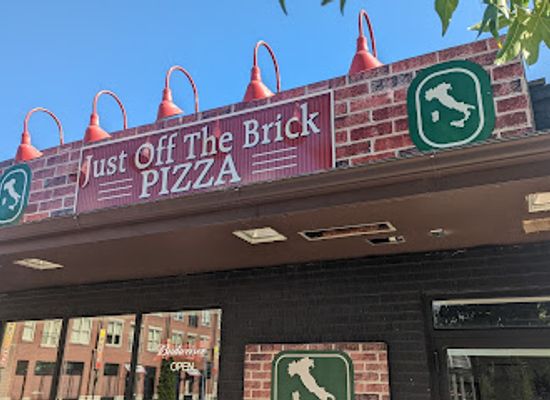 indiana/the-hoosier-national-forest/bar/just-off-the-brick-pizza