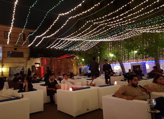 pakistan/sindh/bar/irish-night