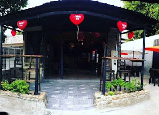 colombia/catatumbo/bar/la-oficina-cafe-bar