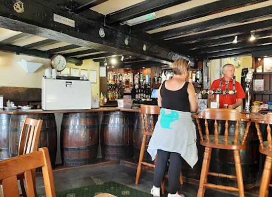 jersey/portelet-bay/bar/the-priory-inn-devils-hole