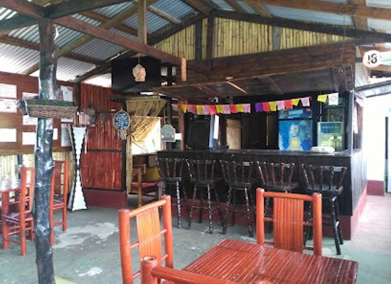 nicaragua/corn-islands/bar/restaurante-relax