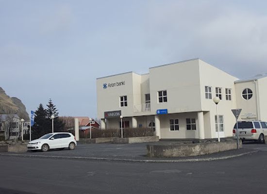 iceland/vík-í-mýrdal/bar/vinbuoin