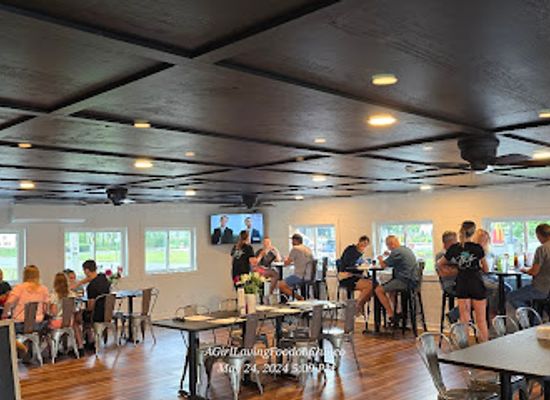 virginia/chincoteague-island/bar/blackfin-island-grill-tapas-lounge