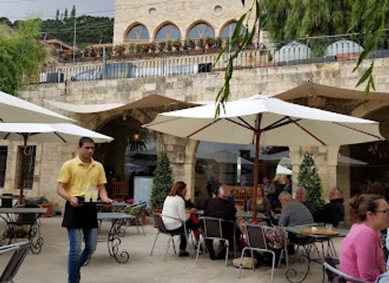 lebanon/deir-el-qamar/bar/al-midan