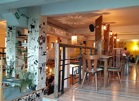 romania/iasi/bar/acaju-cafe