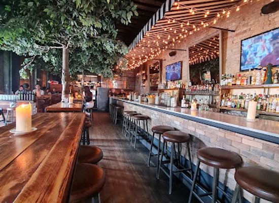 canada/toronto/bar/bar-poet