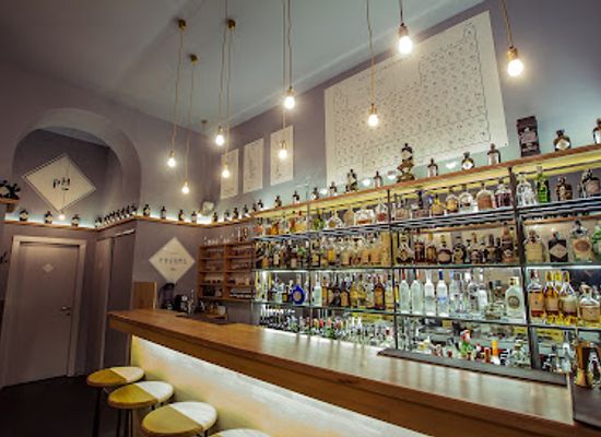 hungary/budapest/castle-district/bar/bar-pharma
