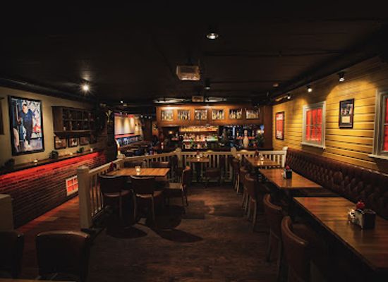 iceland/highlands/bar/lebowski-bar