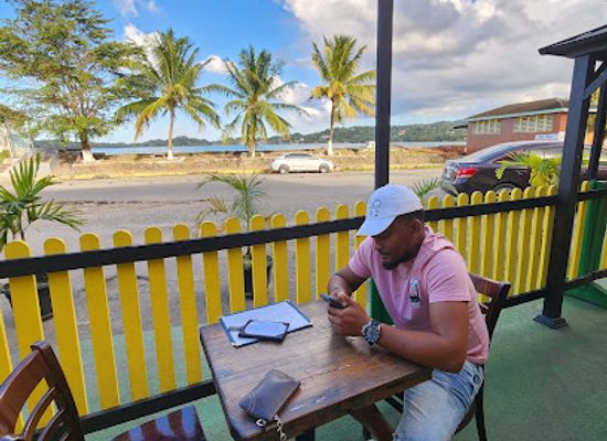 jamaica/port-antonio-area/bar/ballaz-restaurant-bar