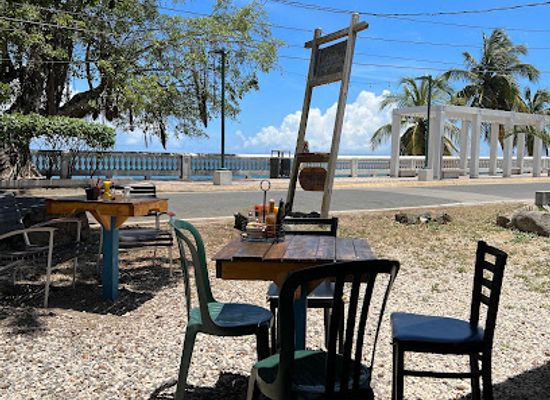 puerto-rico/vieques-island/bar/kristy-s-on-the-caribe
