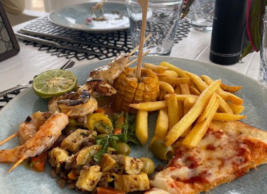 mauritius/poste-de-flacq/bar/lakaze-restaurant