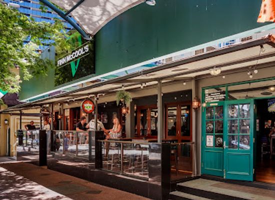 australia/gold-coast/surfers-paradise/bar/finn-mccool-s-surfers-paradise