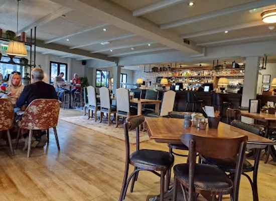 guernsey/st-saviour/bar/the-deerhound