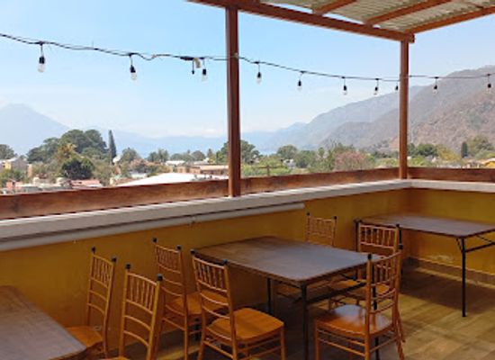 guatemala/panajachel/bar/small-bar-la-azotea