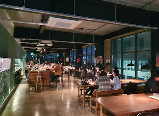 south-korea/jeju-island/bar/bluebird-by-magpie