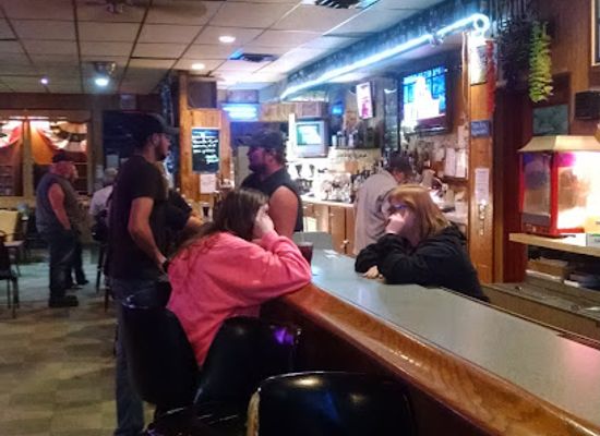 minnesota/minnesota-river-valley/bar/t-j-s-tavern