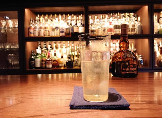 japan/kyushu/bar/bar-cherokee