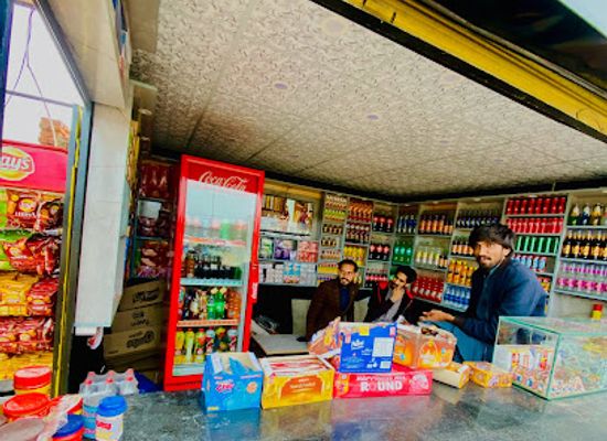 pakistan/multan/bar/smoke-drink-corner