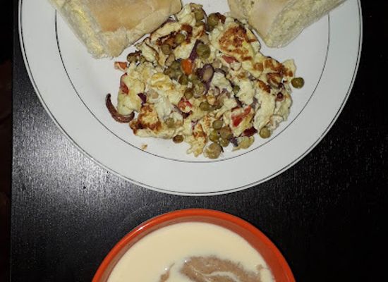 ghana/sefwi/bar/chesney-lounge-and-bar