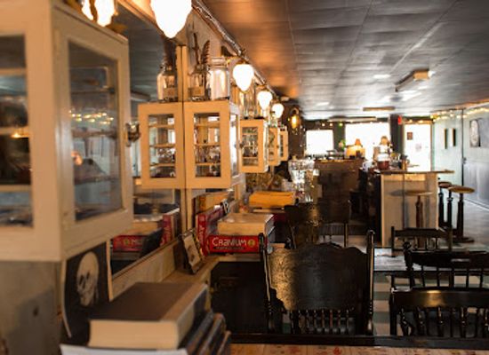 north-carolina/nantahala-national-forest/bar/the-cut-cocktail-lounge