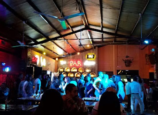 honduras/western-highlands/bar/bar-quinto-patio-cervecero