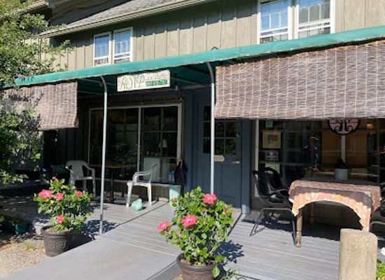 connecticut/mohawk-mountain-ski-area/bar/rsvp