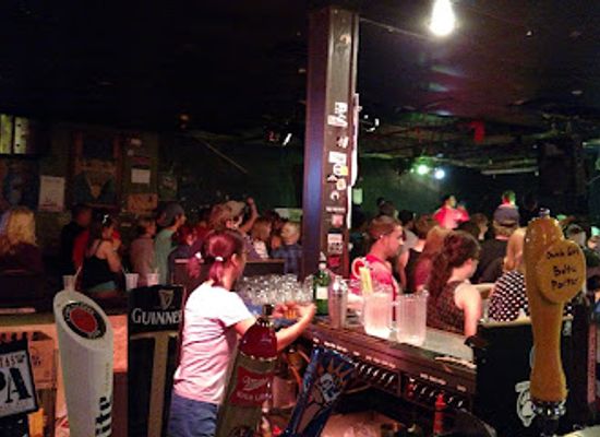 michigan/lansing/bar/macs-bar