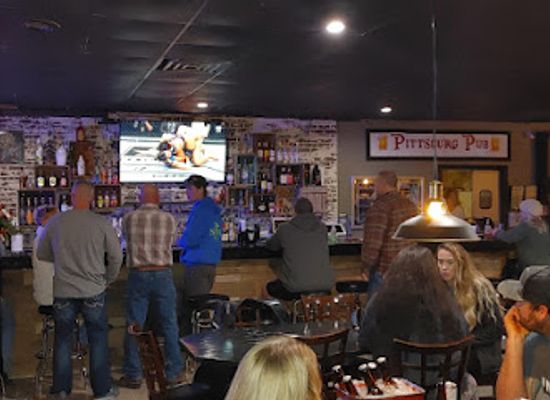 missouri/pomme-de-terre-lake/bar/pittsburg-pub-and-patio