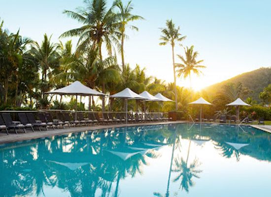 australia/whitsunday-islands/bar/reef-view-hotel
