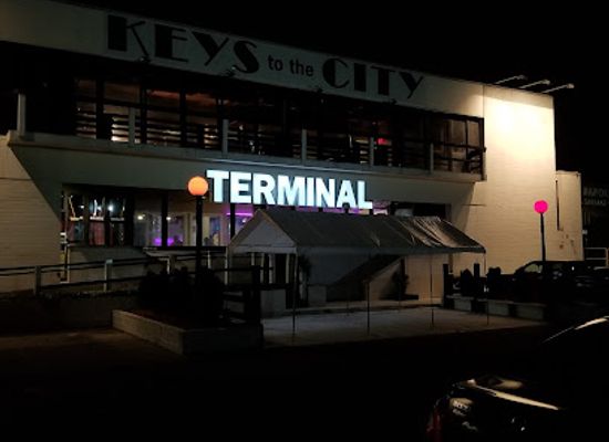 connecticut/new-haven-harbor/bar/terminal-110