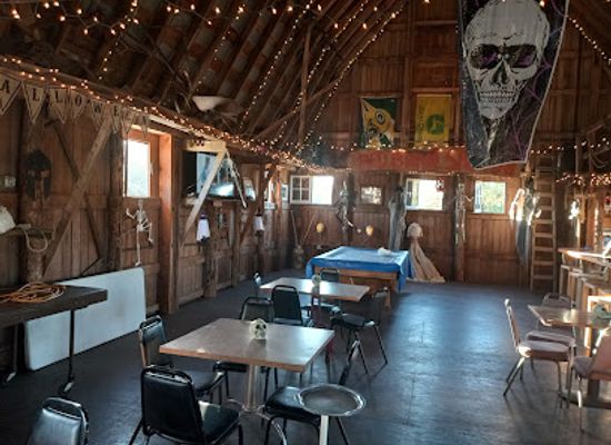 wisconsin/southwest-wisconsin/bar/red-barn-saloon