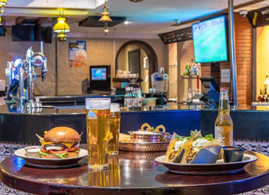 united-arab-emirates/abu-dhabi-region/bar/hemingway-s