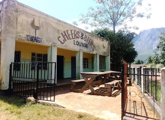 malawi/mulanje-massif/bar/cheers-beers-lounge