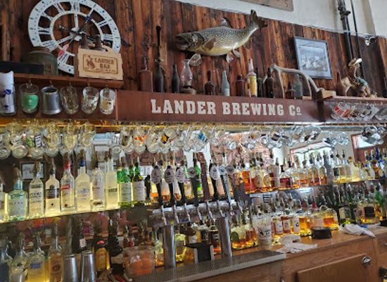 wyoming/bighorn-basin/bar/lander-bar-grill