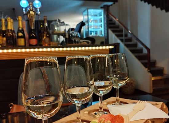 finland/satakunta/bar/wine-time-bar