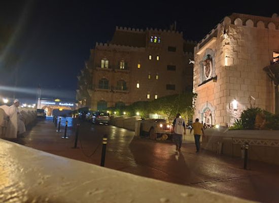 oman/al-hajar-al-gharbi/bar/club-safari