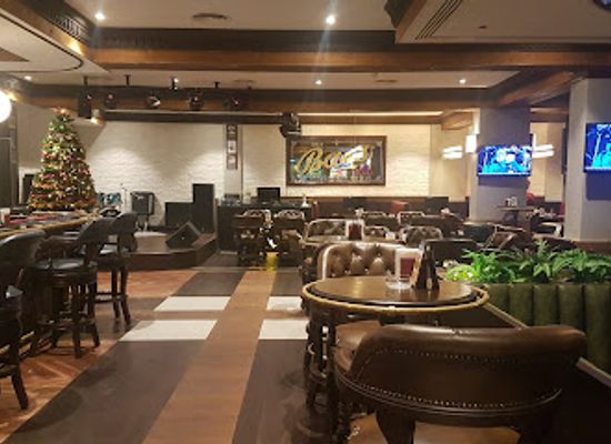 bahrain/manama/bar/sherlock-holmes