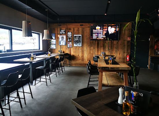 austria/zillertal-alps/bar/bawa-music-sports-entertainment