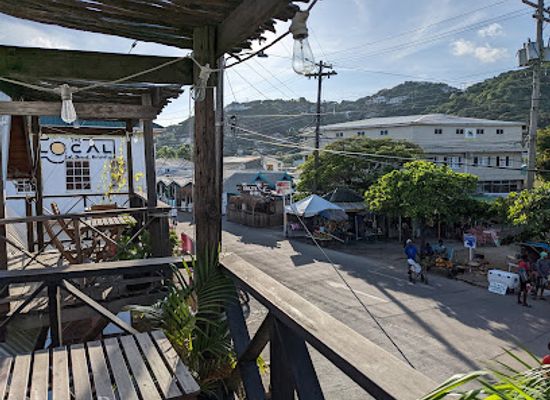 saint-vincent-and-the-grenadines/petit-st-vincent/bar/boujie-bar-cafe