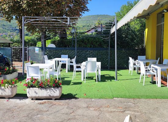 italy/casentino/bar/whiskey-bar