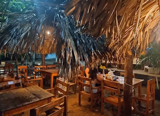 colombia/santa-marta/taganga/bar/casita-del-mar
