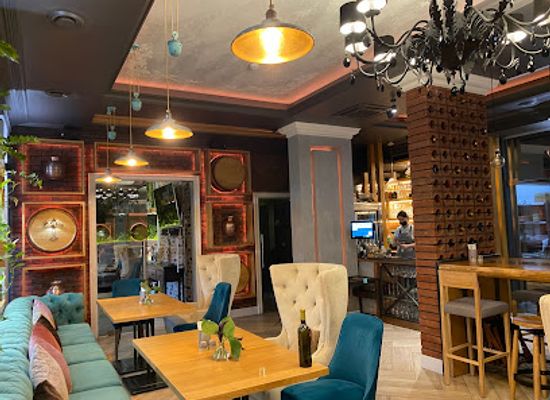 ukraine/volhynia/bar/cafe-de-vino