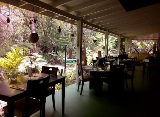dominica/la-plaine/bar/riverside-cafe