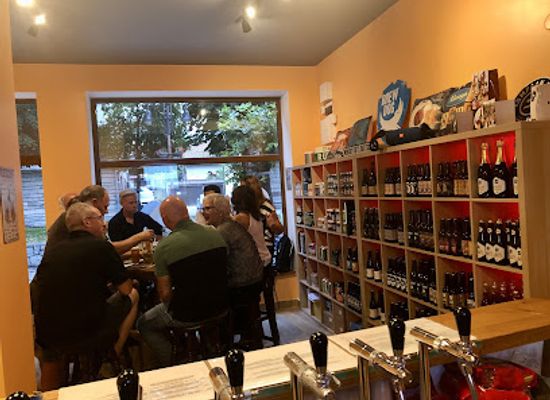bulgaria/dobrinishte/bar/pivoteka-craft-beer-mountain-base