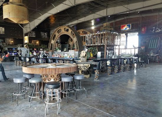 south-dakota/southeast-south-dakota/bar/full-throttle-saloon